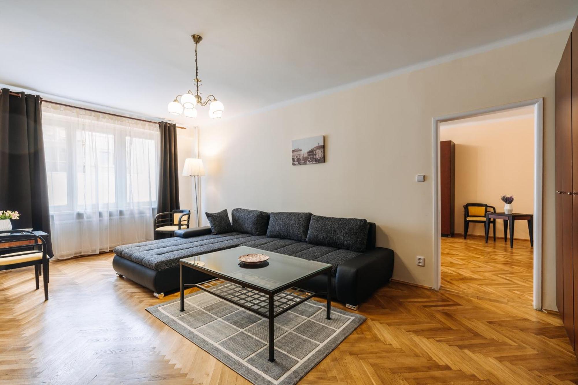 Apartments Tgm 11 Karlovy Vary Oda fotoğraf
